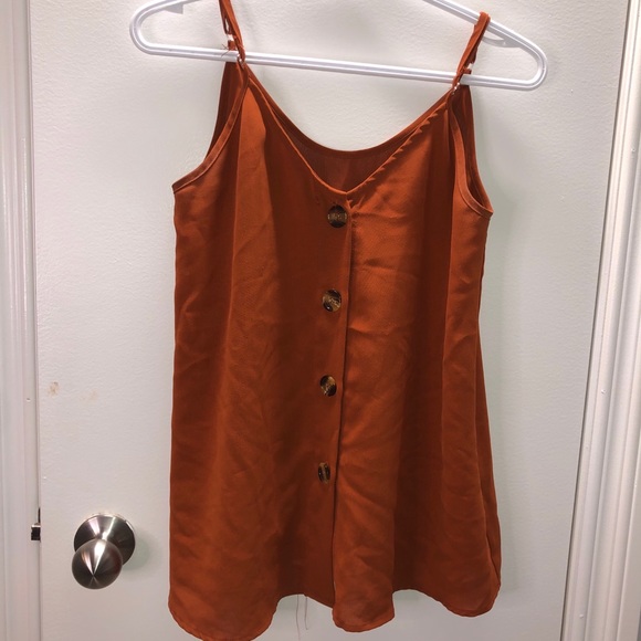 Clothing - Picture 7 of 14